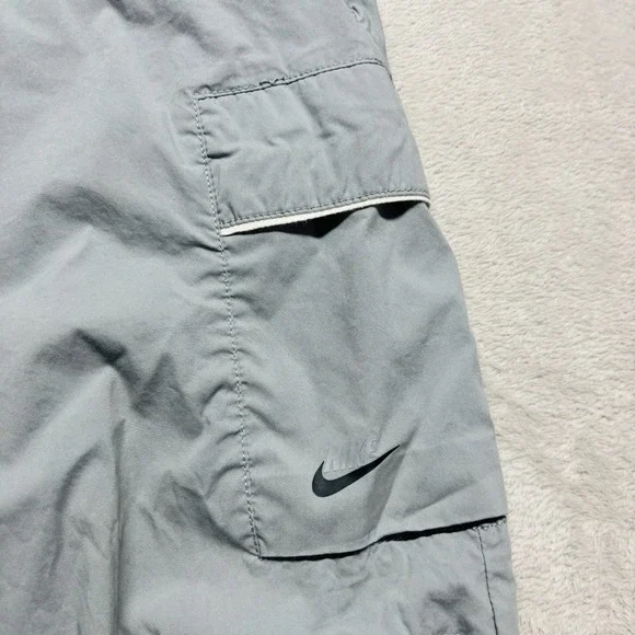 Nike Sportswear Tech Unlined Woven Cargo Pants Mens 34 Gray Stretch Drawstring - Picture 4 of 10
